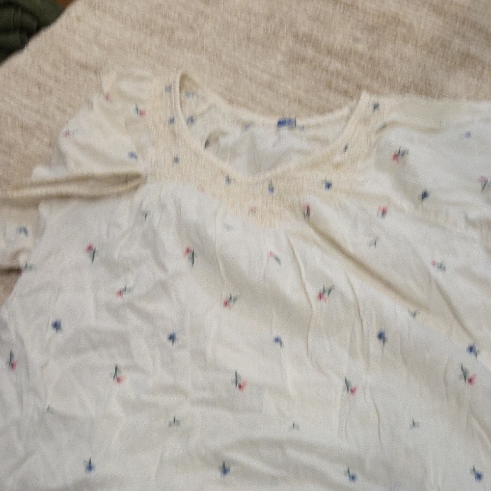 Old Navy Cream Floral Top